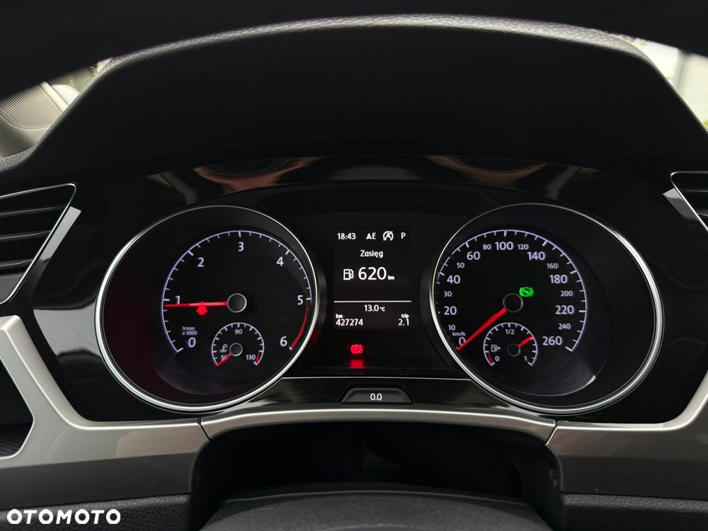 Volkswagen Touran 2.0 TDI SCR DSG Comfortline - 14