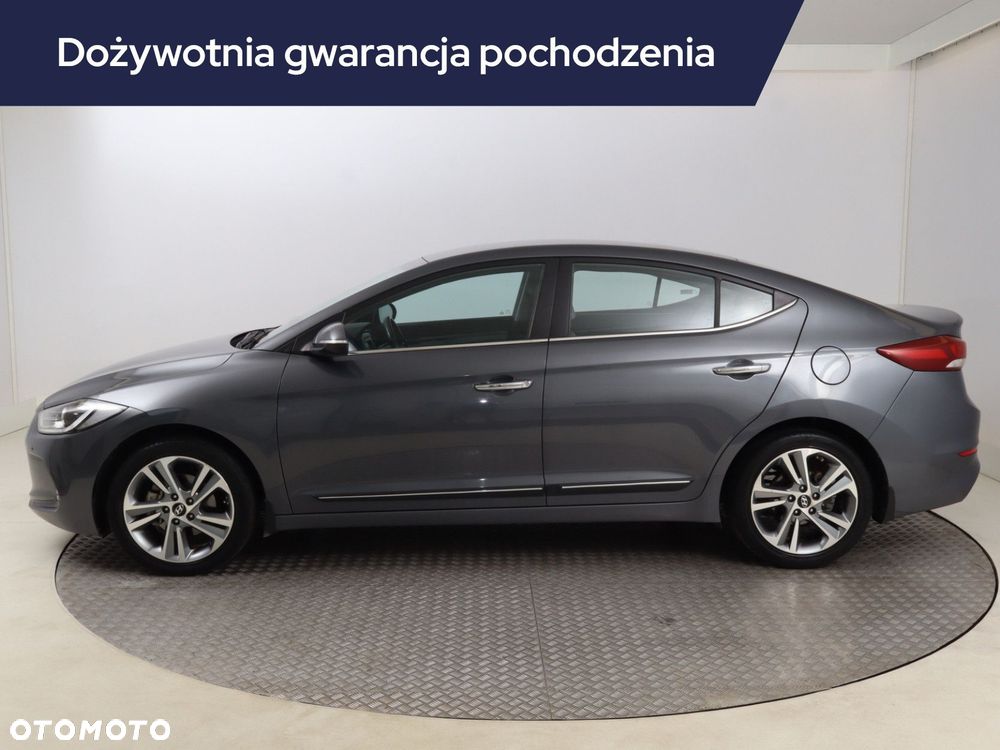 Hyundai Elantra - 4