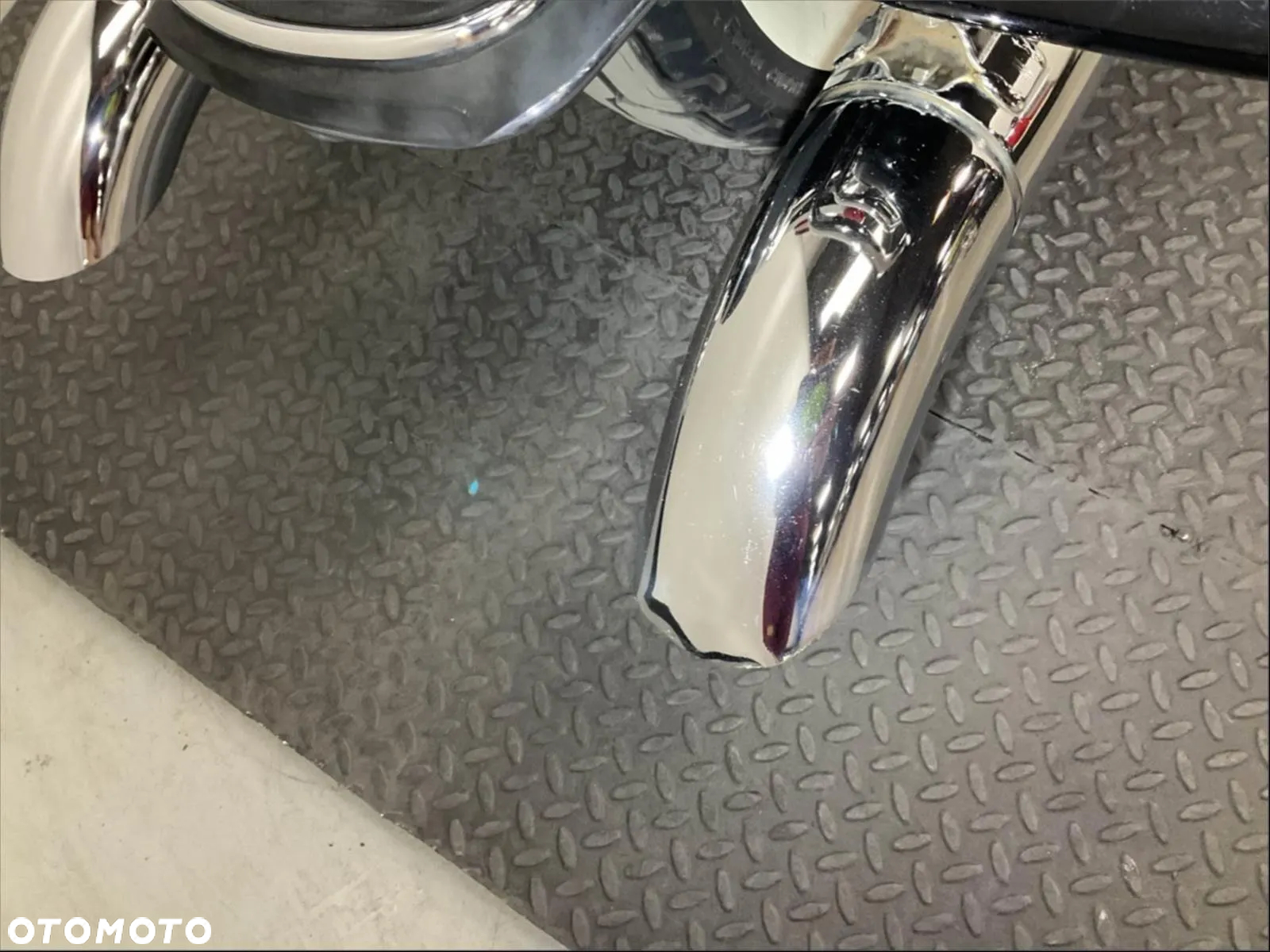 Harley-Davidson Touring Road King - 16