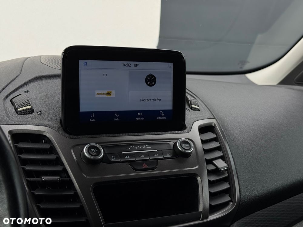 Ford Transit Connect - 19