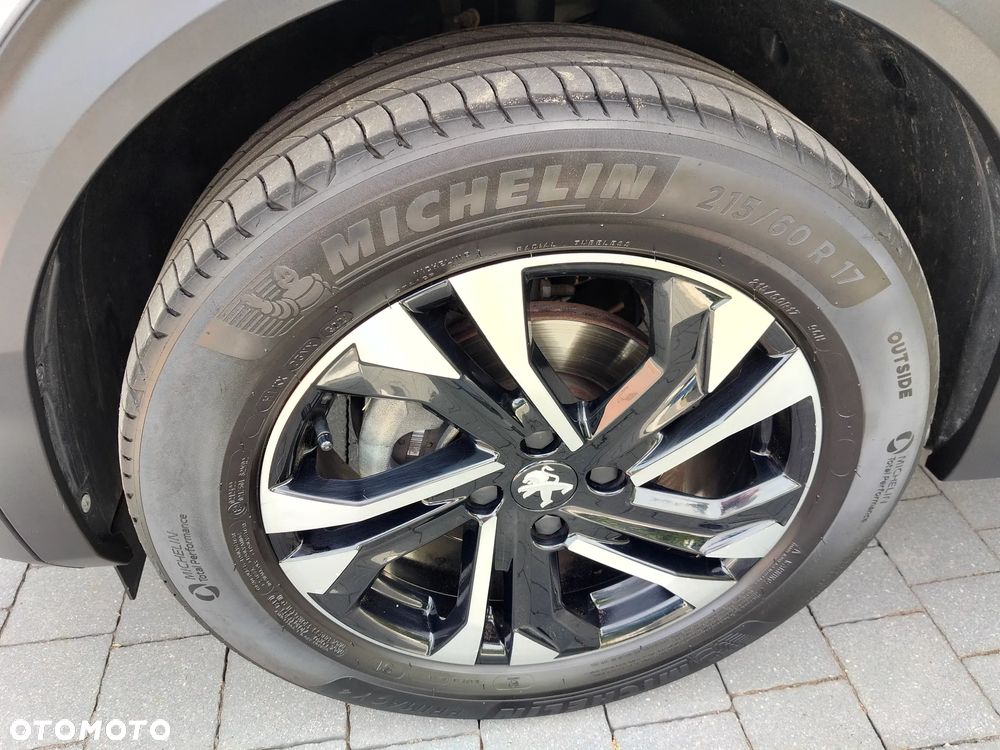Peugeot 2008 1.2 PureTech Allure Pack S&S EAT8 - 7