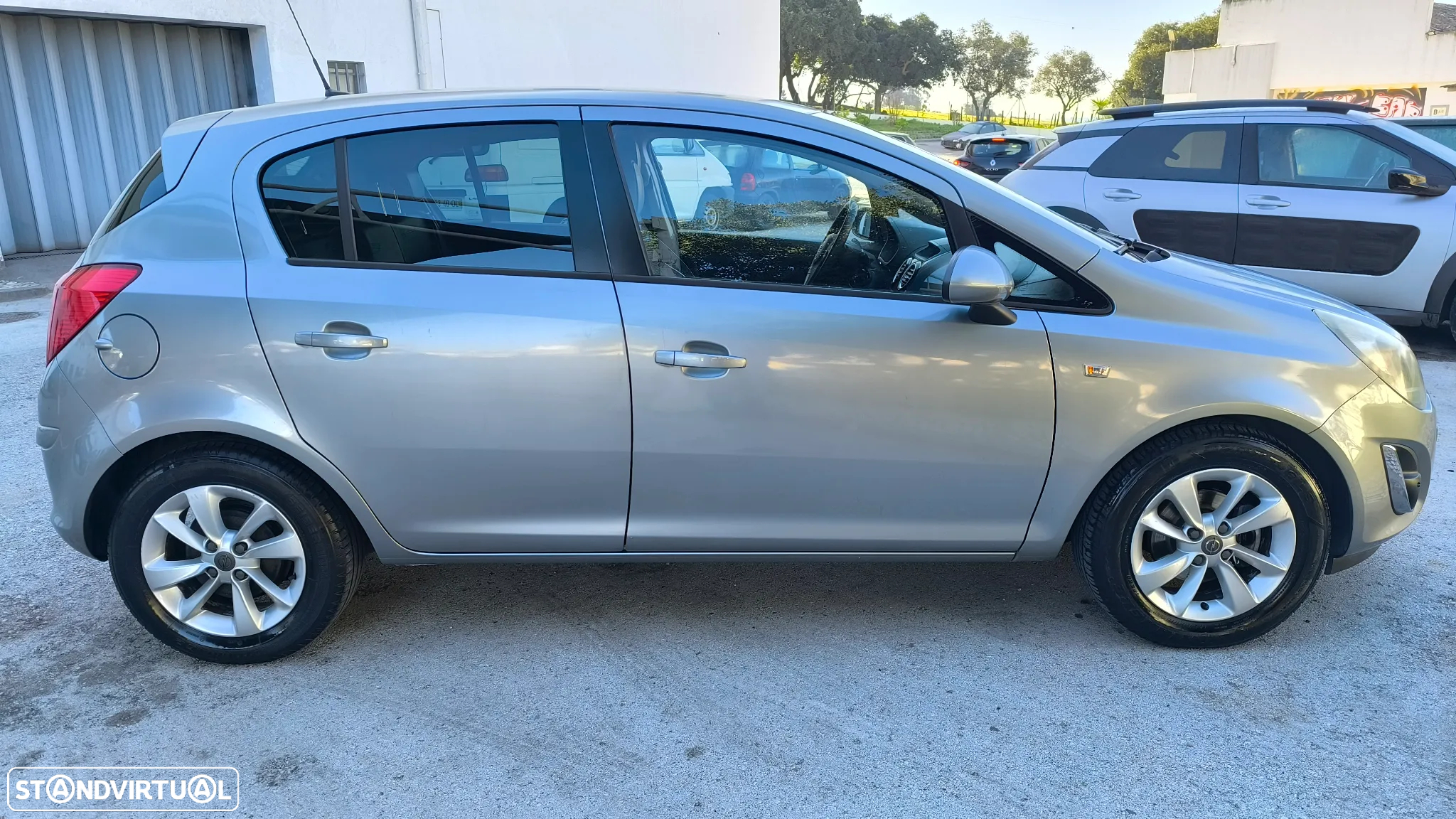 Opel Corsa 1.2 Cosmo - 34