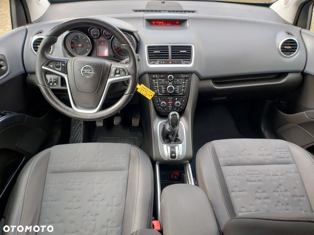 Opel Meriva 1.4 T Cosmo - 14
