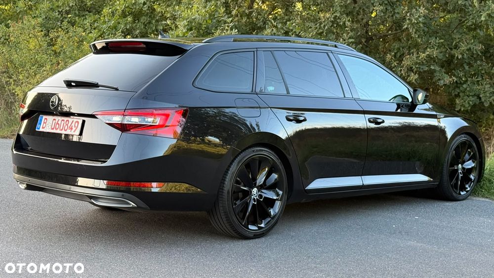 Skoda Superb 2.0 TDI DSG Sportline - 7