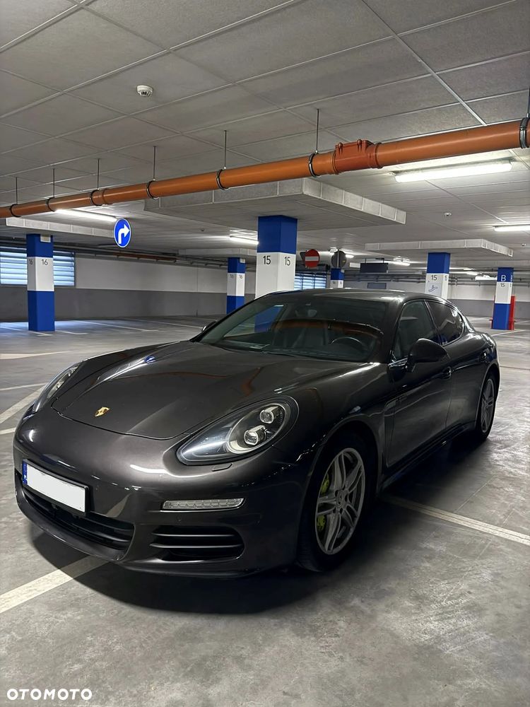 Porsche Panamera - 8