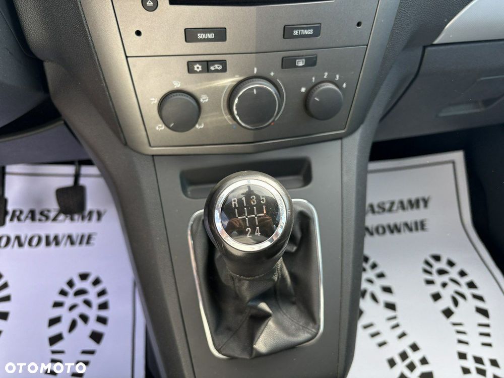 Opel Zafira - 15