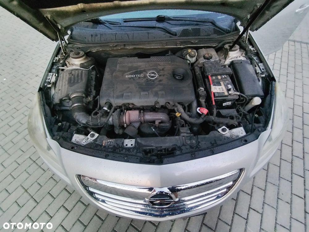 Opel Insignia 2.0 CDTI - 12