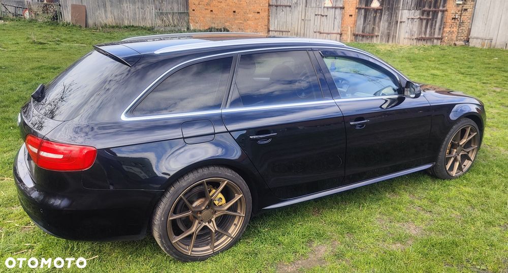 Audi A4 Avant - 6