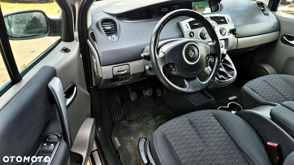 Renault Grand Scenic 2.0 16V Privilege - 30