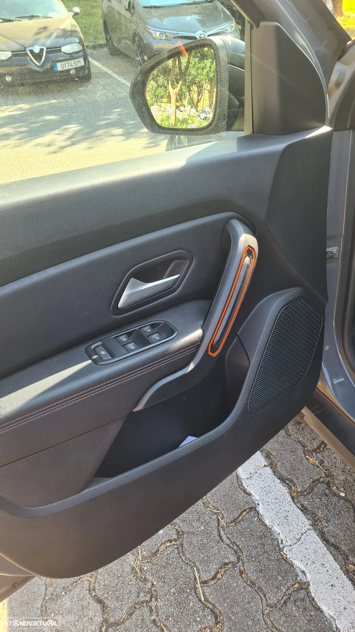 Dacia Duster 1.0 TCe ECO-G Extreme Bi-Fuel - 2