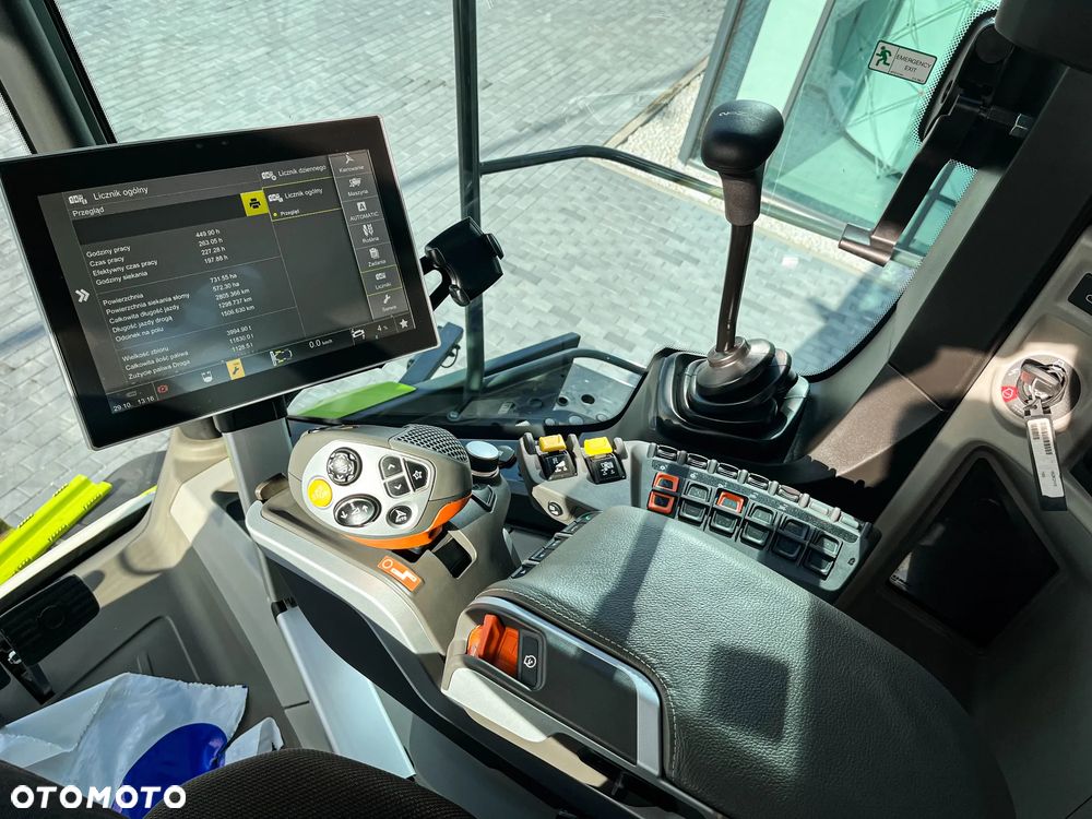 Claas TRION 650 - 12