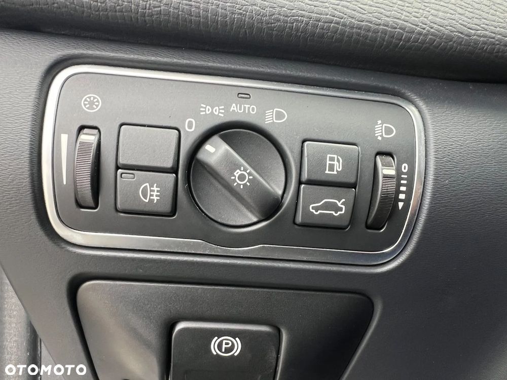 Volvo XC 60 D3 Drive-E Ocean Race - 22