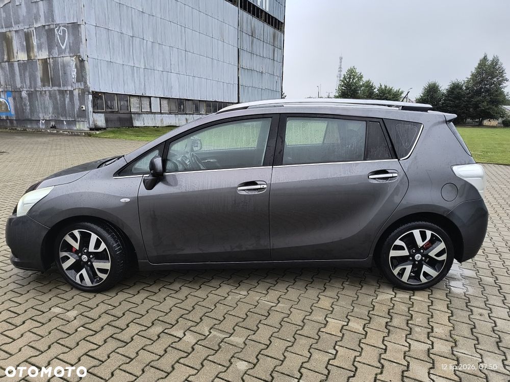 Toyota Verso - 3