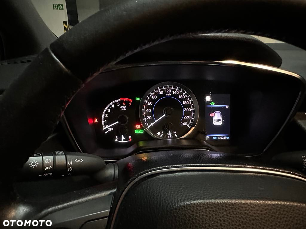 Toyota Corolla 1.8 Hybrid Comfort - 8