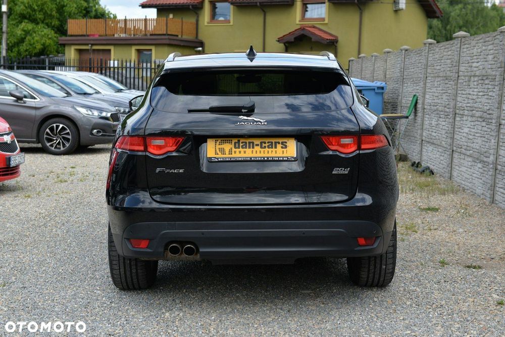 Jaguar F-Pace - 4