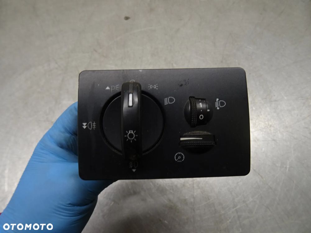 FORD FOCUS MK2 04-07 PRZEŁĄCZNIK ŚWIATEŁ 4M5T13A024AA - 1