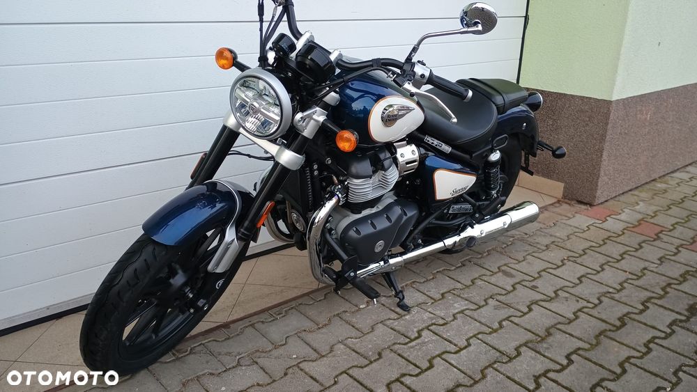 Royal Enfield Super Meteor - 2