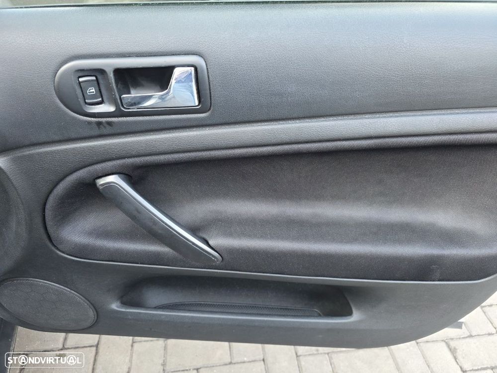 VW Passat Variant 1.9 TDi Confortline - 30