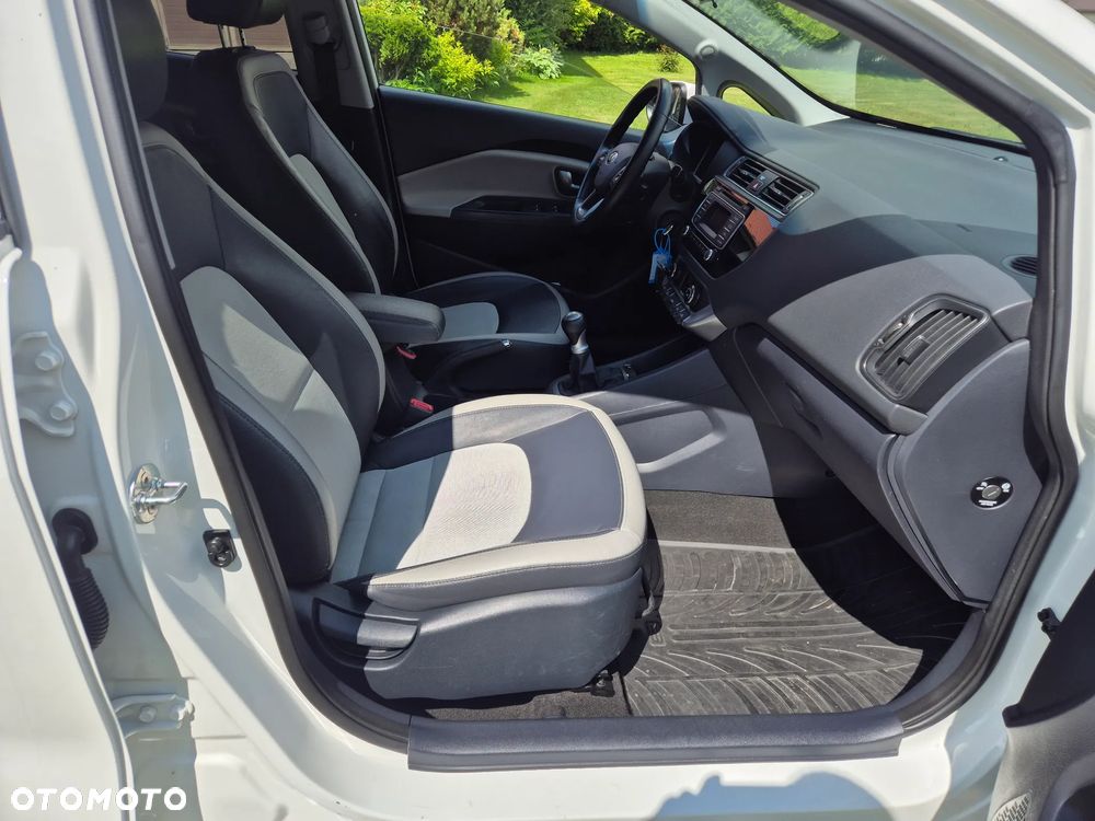 Kia Rio 1.2 XL Business Line - 10