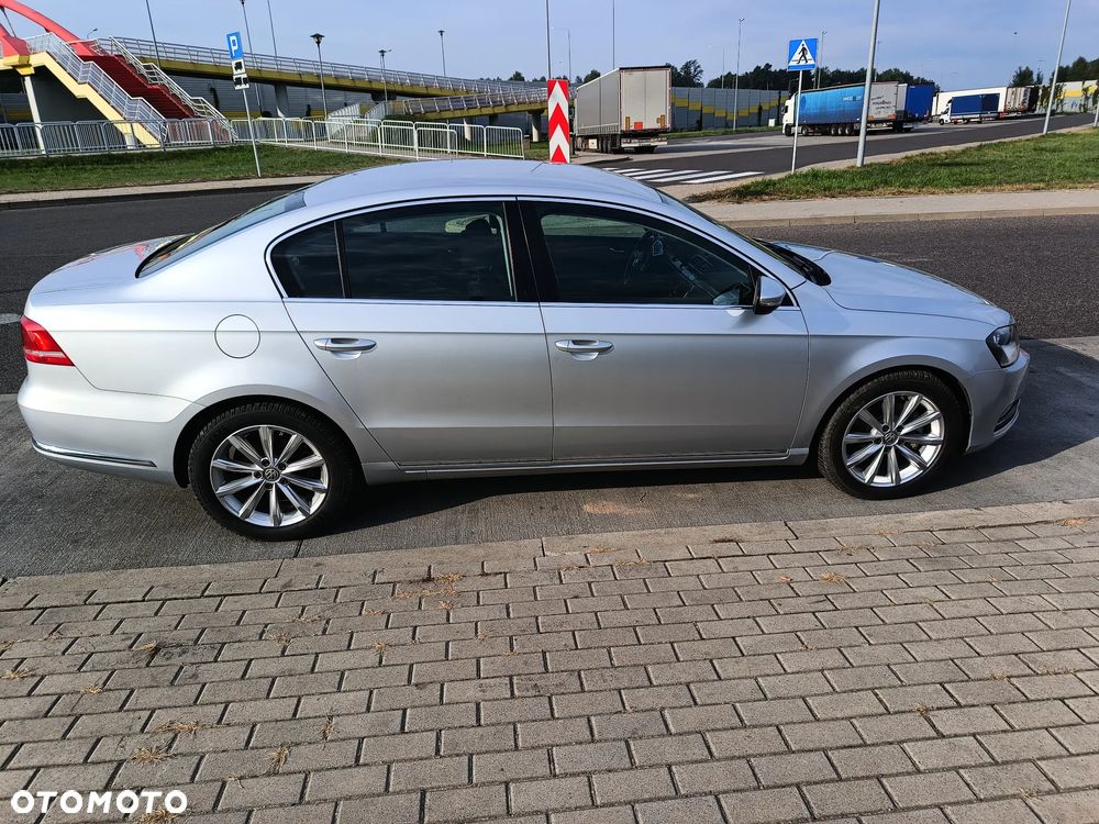 Volkswagen Passat 2.0 Blue TDI SCR Comfortline - 2