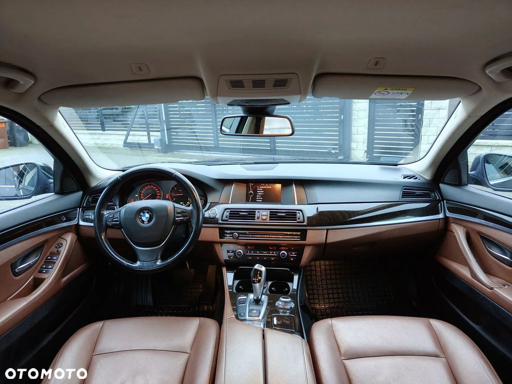 BMW Seria 5 520d - 7