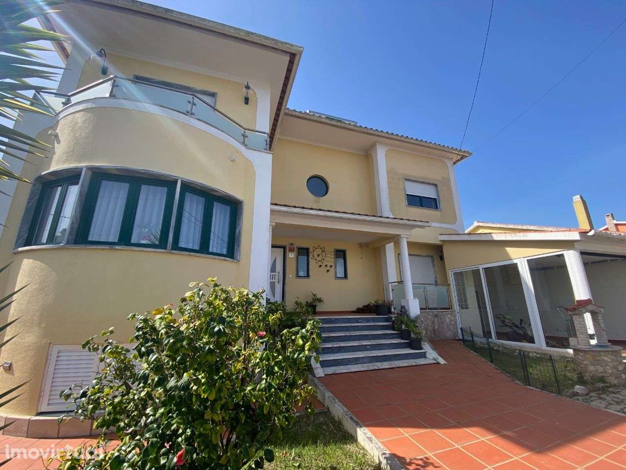 Moradia T4 com grande garagem e jardim - perto da praia - Grande imagem: 3/46