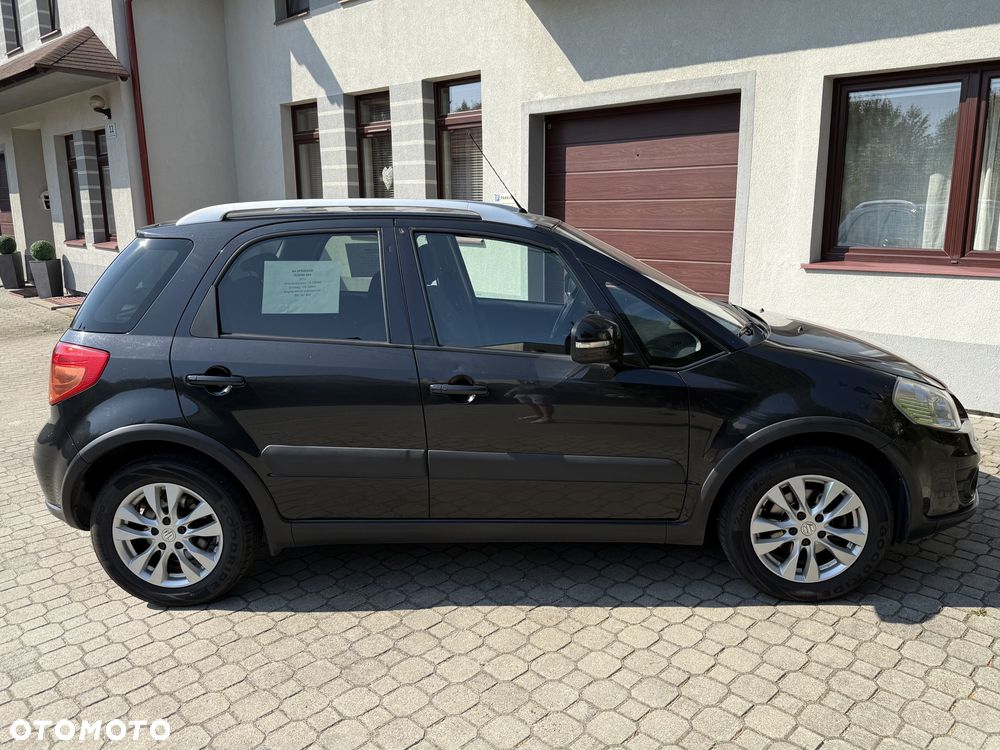 Suzuki SX4 1.6 Premium - 2