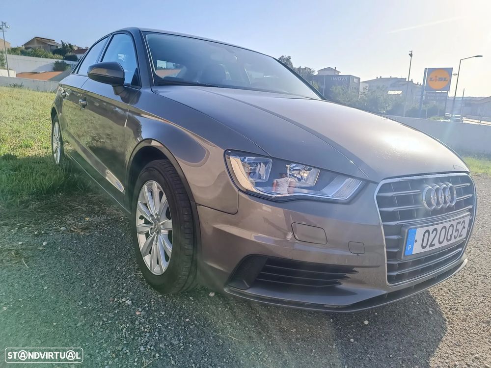 Audi A3 Limousine 1.6 TDI Advance - 5