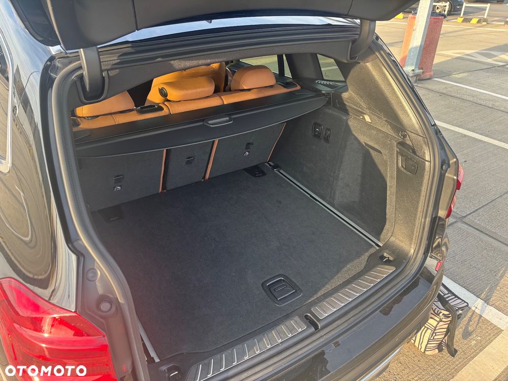 BMW X3 xDrive20d Luxury Line - 22