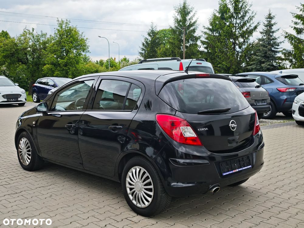 Opel Corsa 1.4 16V Satellite - 9