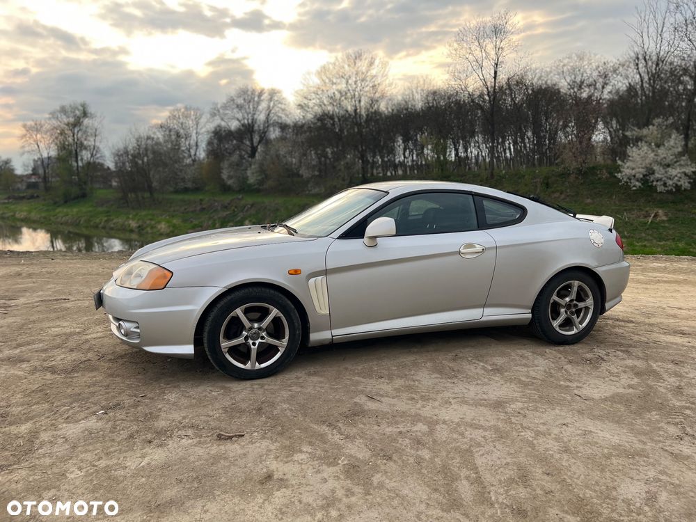 Hyundai Coupe - 3
