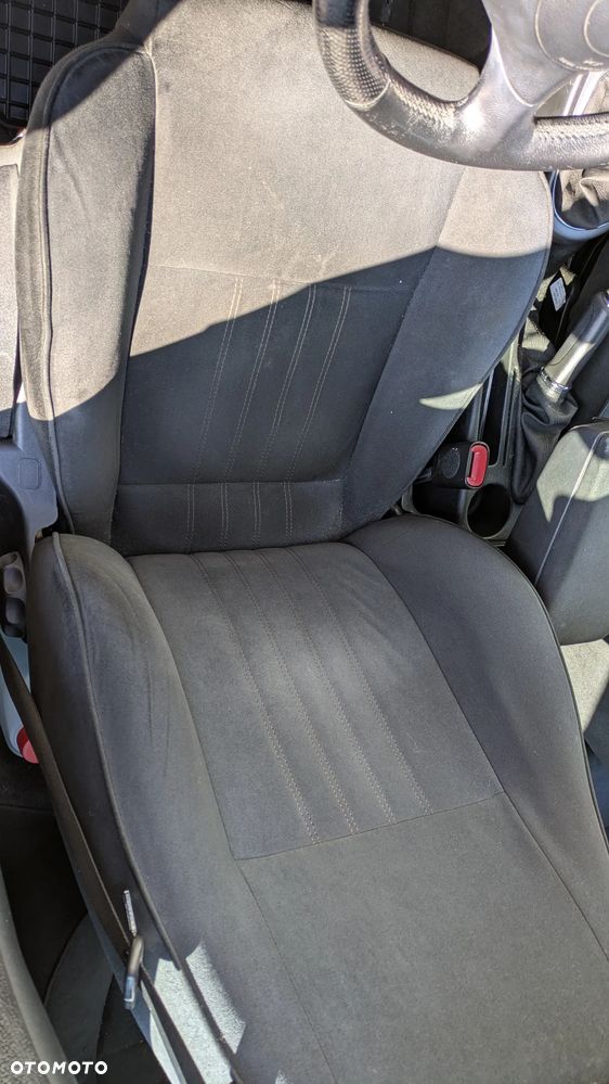 Alfa Romeo 147 1.6 Twin Spark 16V - 5