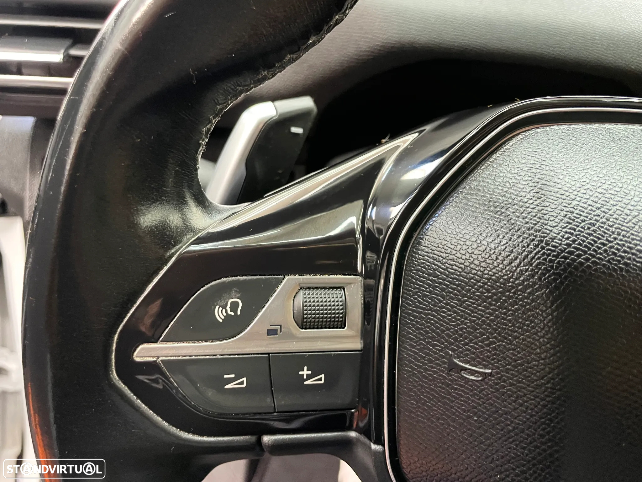 Peugeot 5008 1.6 BlueHDi Allure EAT6 J18 - 25