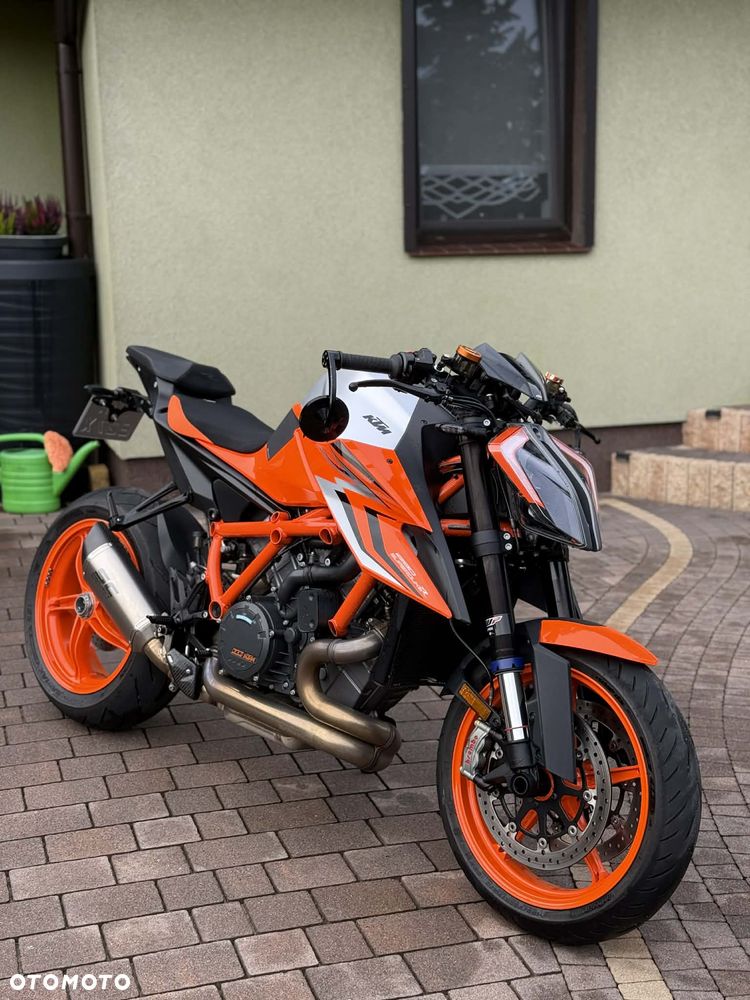 KTM Super Duke - 1