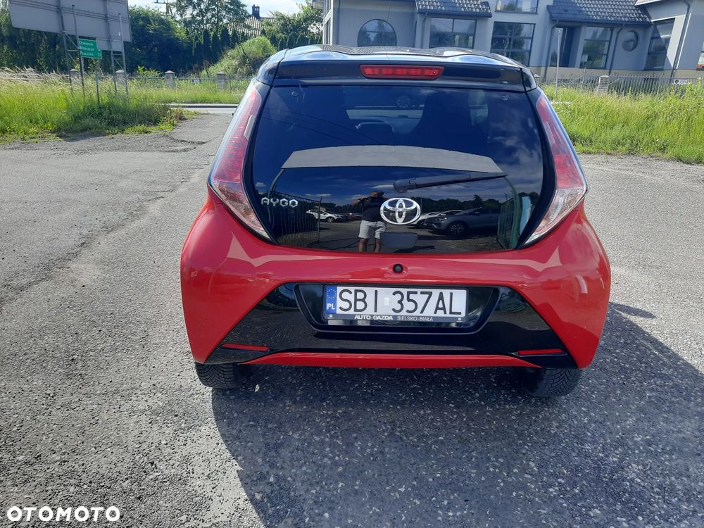 Toyota Aygo x-play touch - 6