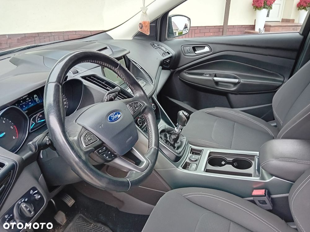 Ford Kuga 2.0 TDCi 4x4 Titanium - 21