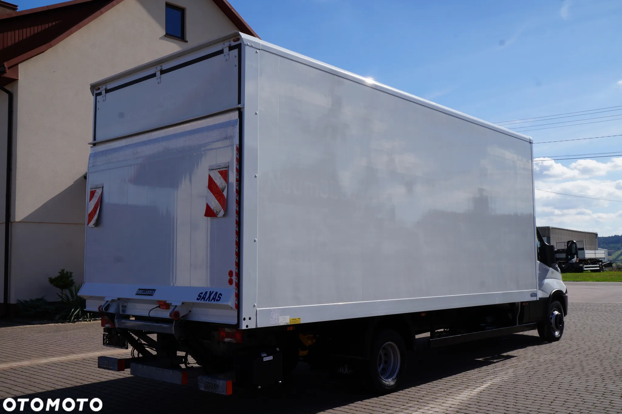 Iveco DAILY 72c18  Automat HI-MATIC Kontener 6 m 117 tys km Wzorowy Stan - 4