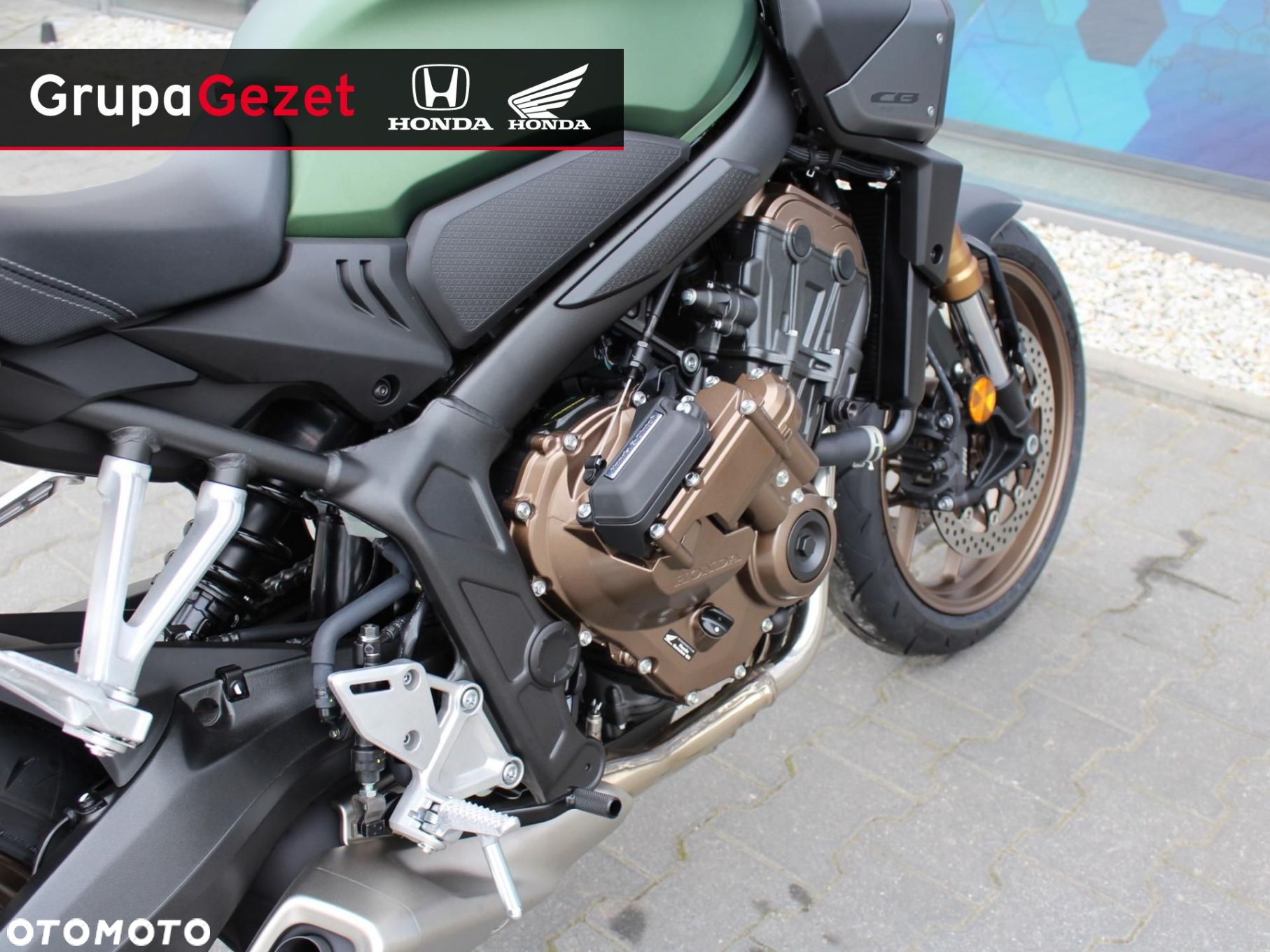 Honda CB - 11