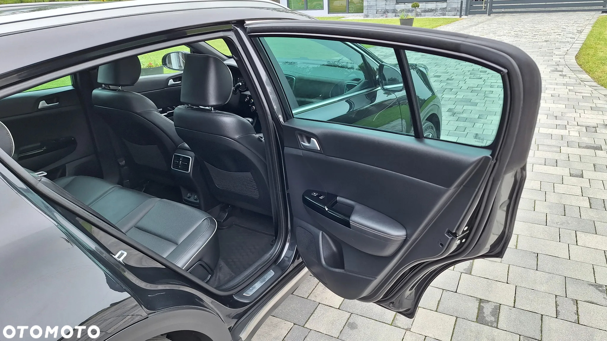 Kia Sportage 2,0 CRDI AWD GT Line - 39