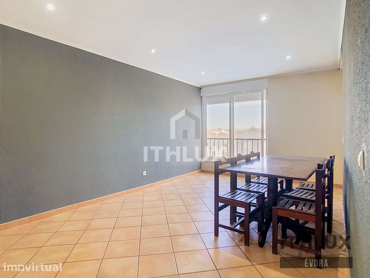 Apartamento T2 em Localização Central – Estremoz - Grande imagem: 2/15
