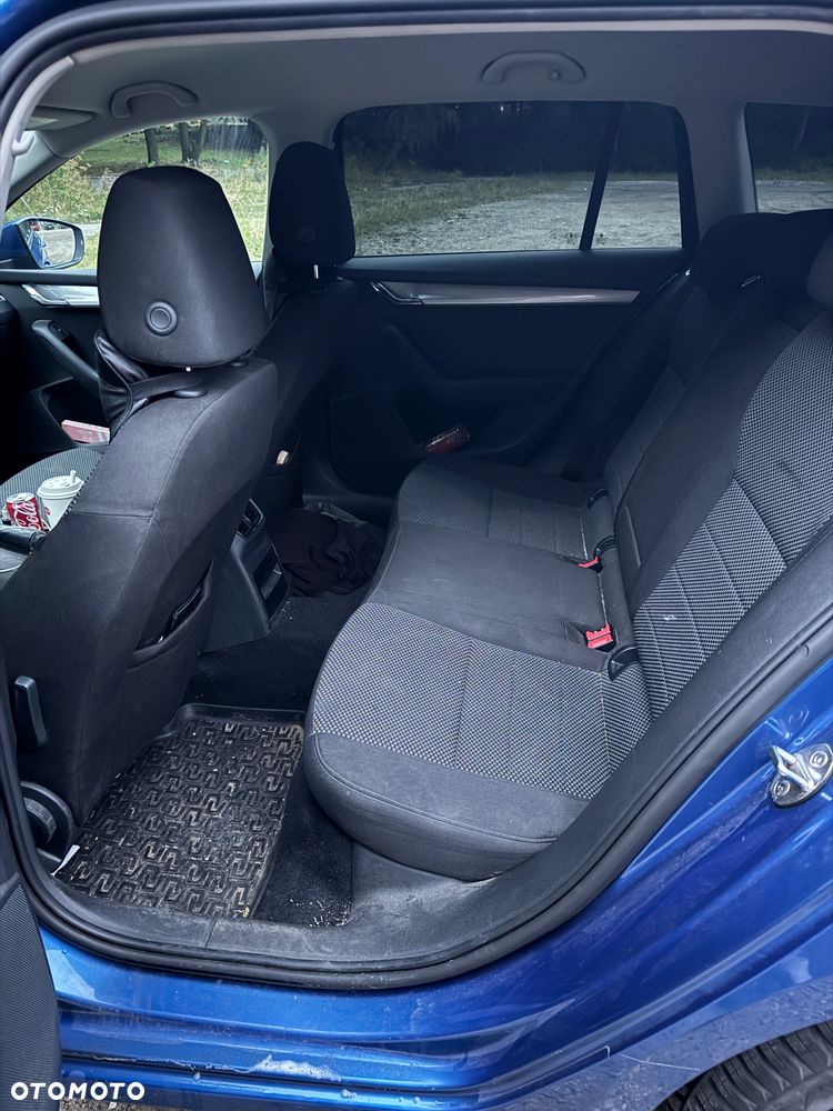 Skoda Octavia 2.0 TDI Edition DSG - 13