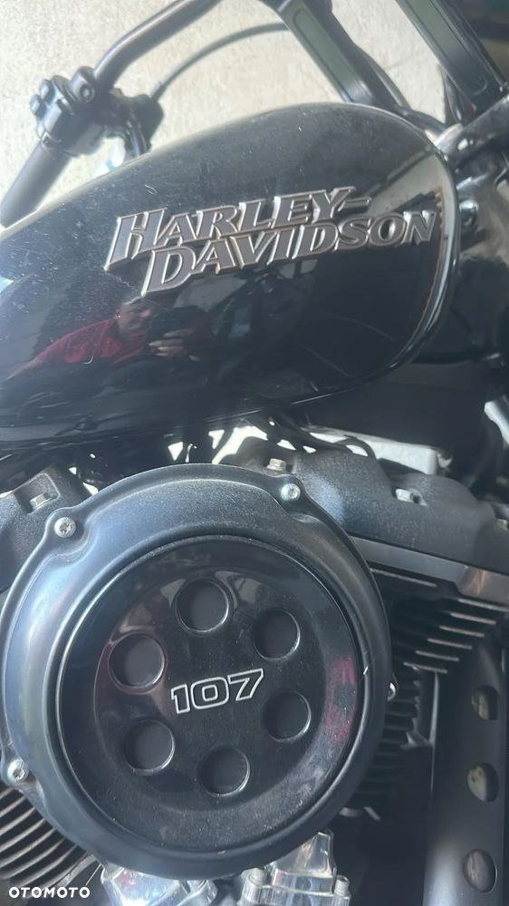 Harley-Davidson Softail Street Bob - 7