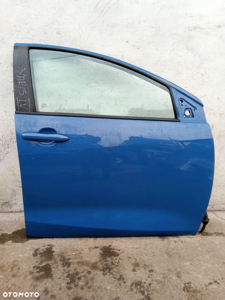 TOYOTA YARIS IV 21- DRZWI PRZEDNIE - 4