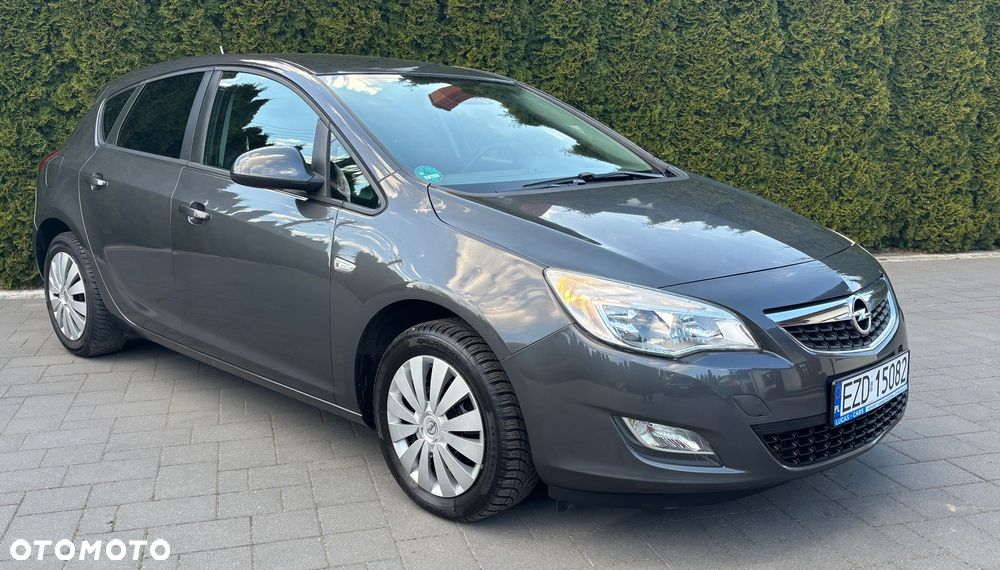 Opel Astra 1.4 Turbo - 11