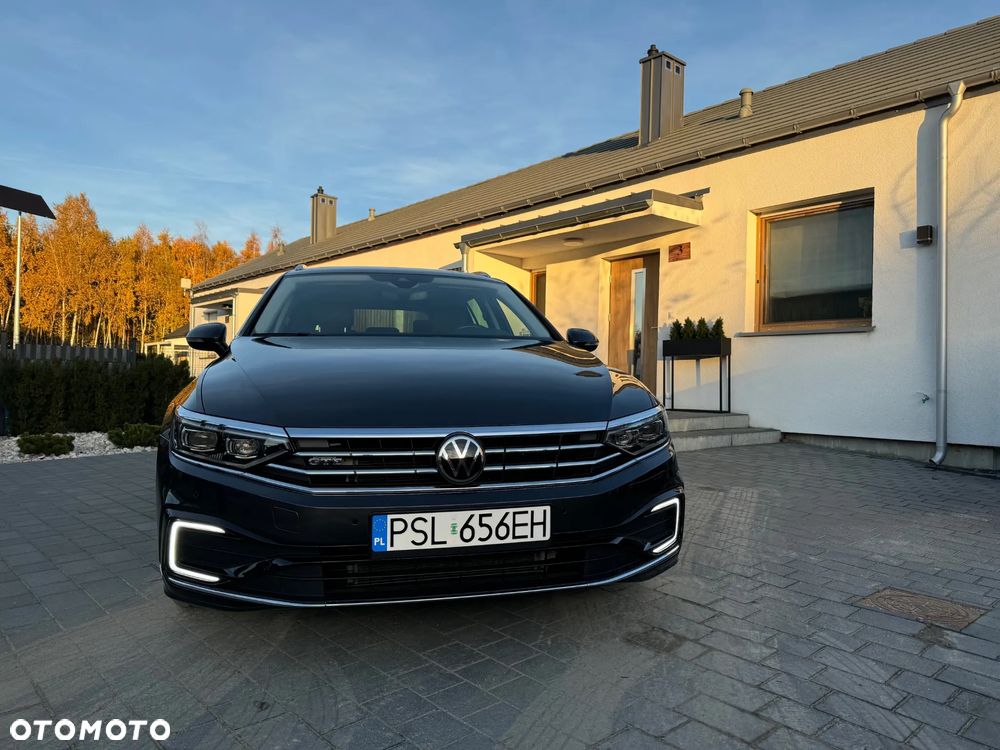 Volkswagen Passat - 2