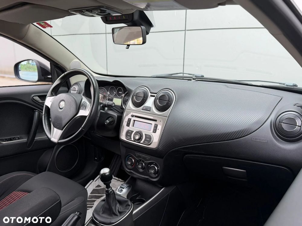 Alfa Romeo Mito 1.4 16V - 12
