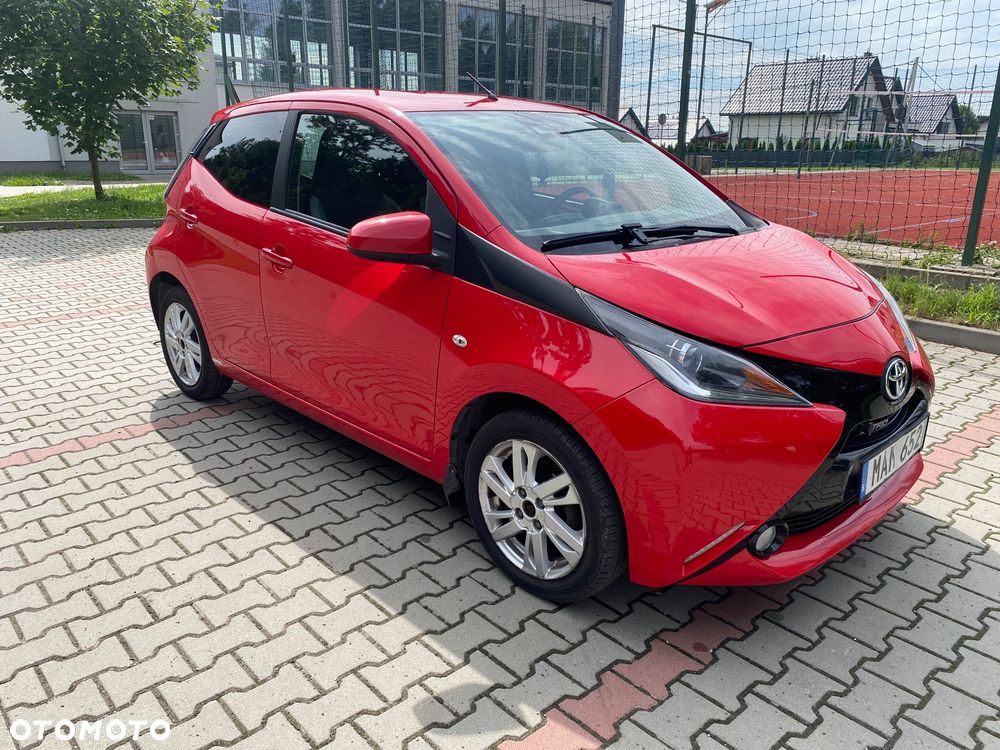 Toyota Aygo x-play touch - 10