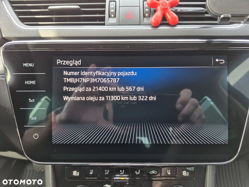 Skoda Superb 2.0 TDI SCR Style DSG - 28