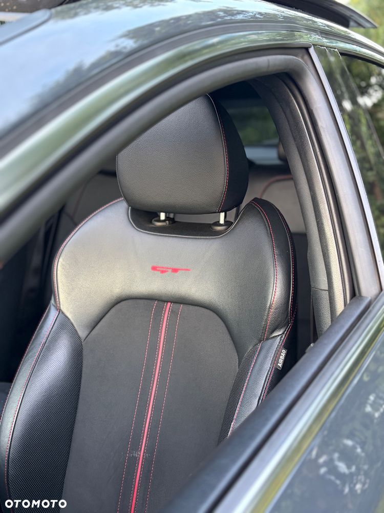 Kia ProCeed 1.6 T-GDI GT DCT - 14