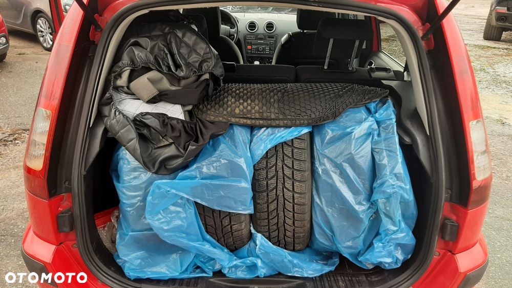Ford Fusion 1.4 + - 9